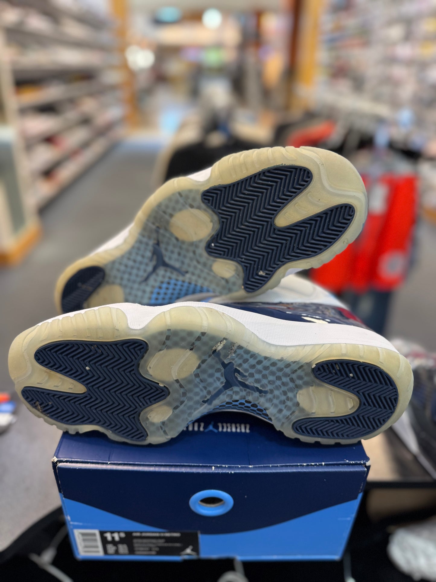 *USED* Jordan 11 Retro UNC Win Like 82