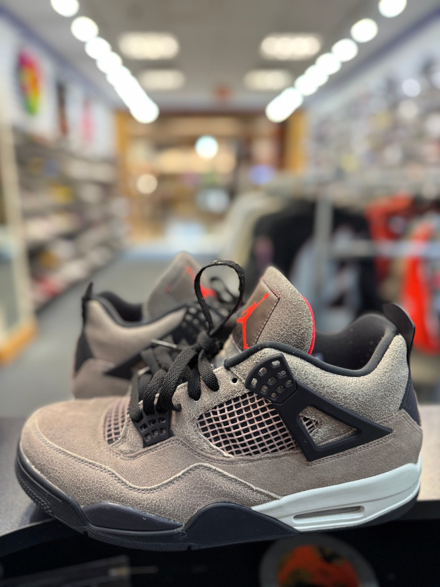 *USED* Jordan 4 Retro Taupe Haze