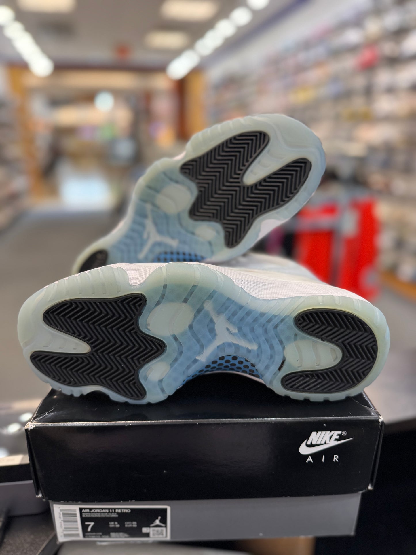 *USED* Jordan 11 Retro Legend Blue (2024)