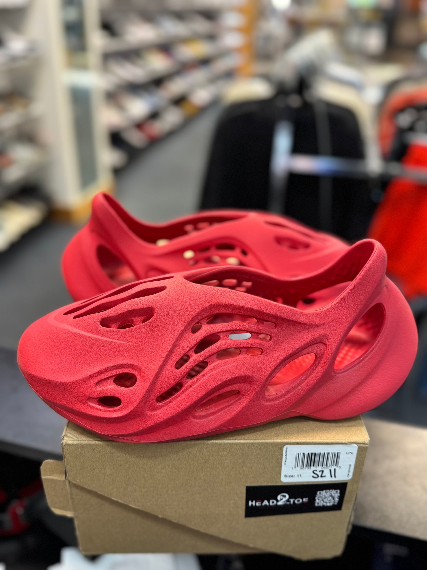 *USED* adidas Yeezy Foam RNNR Vermillion