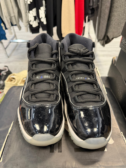 *USED* Jordan 11 Retro Space Jam (2016)