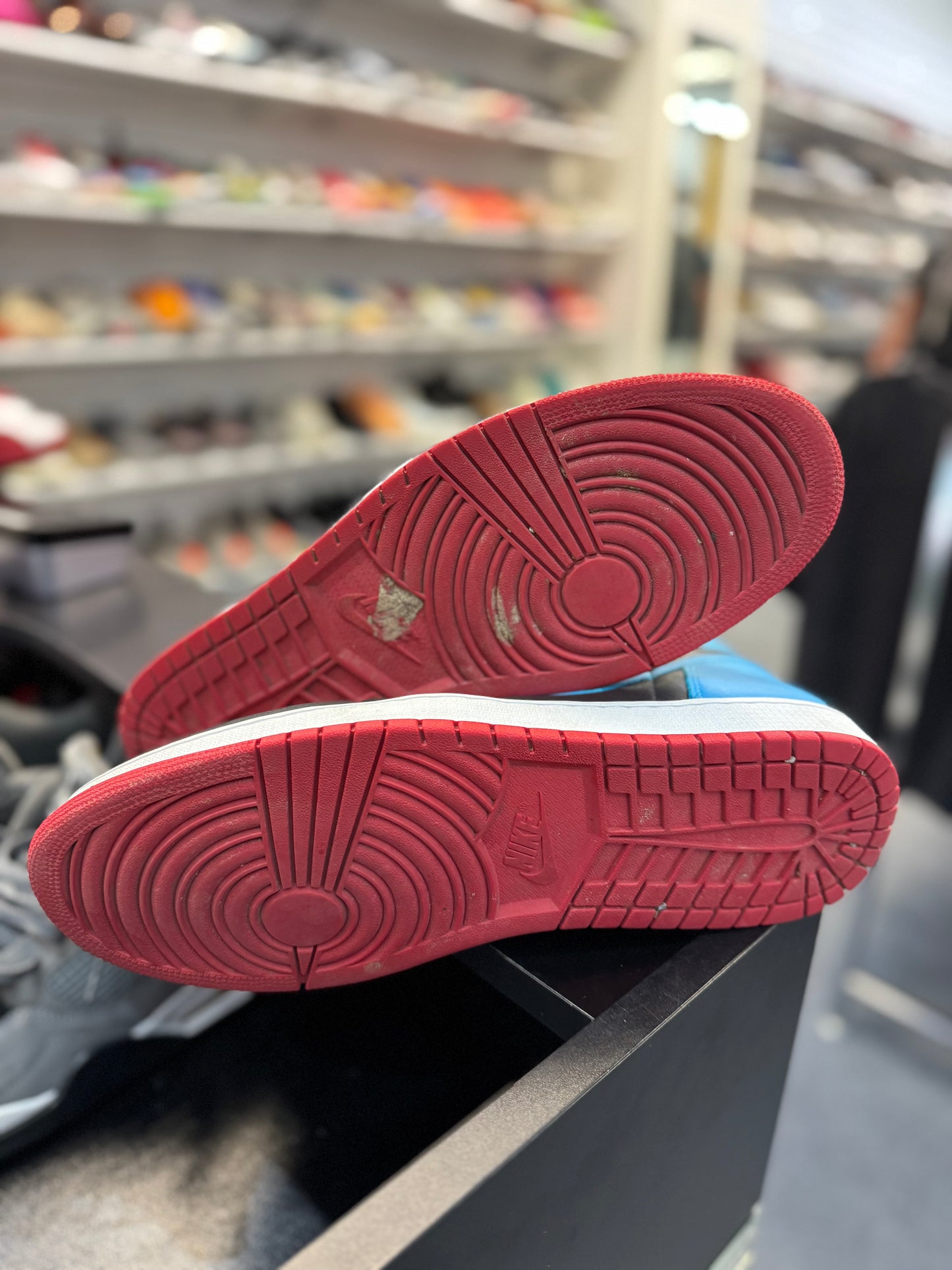 *USED* Jordan 1 Retro High NC to Chi