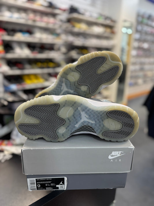 *USED* Jordan 11 Retro Cool Grey (2021)