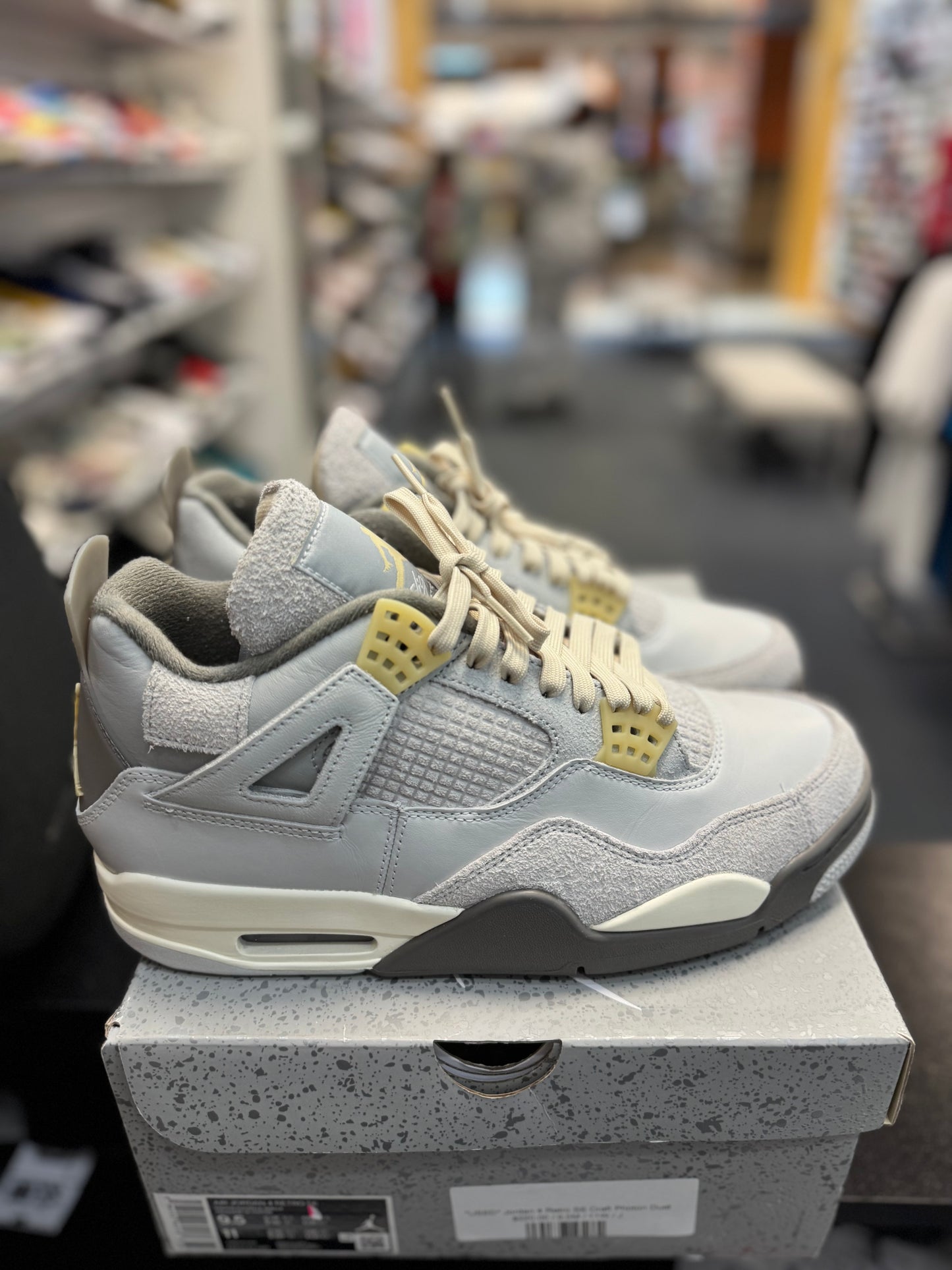 *USED* Jordan 4 Retro SE Craft Photon Dust