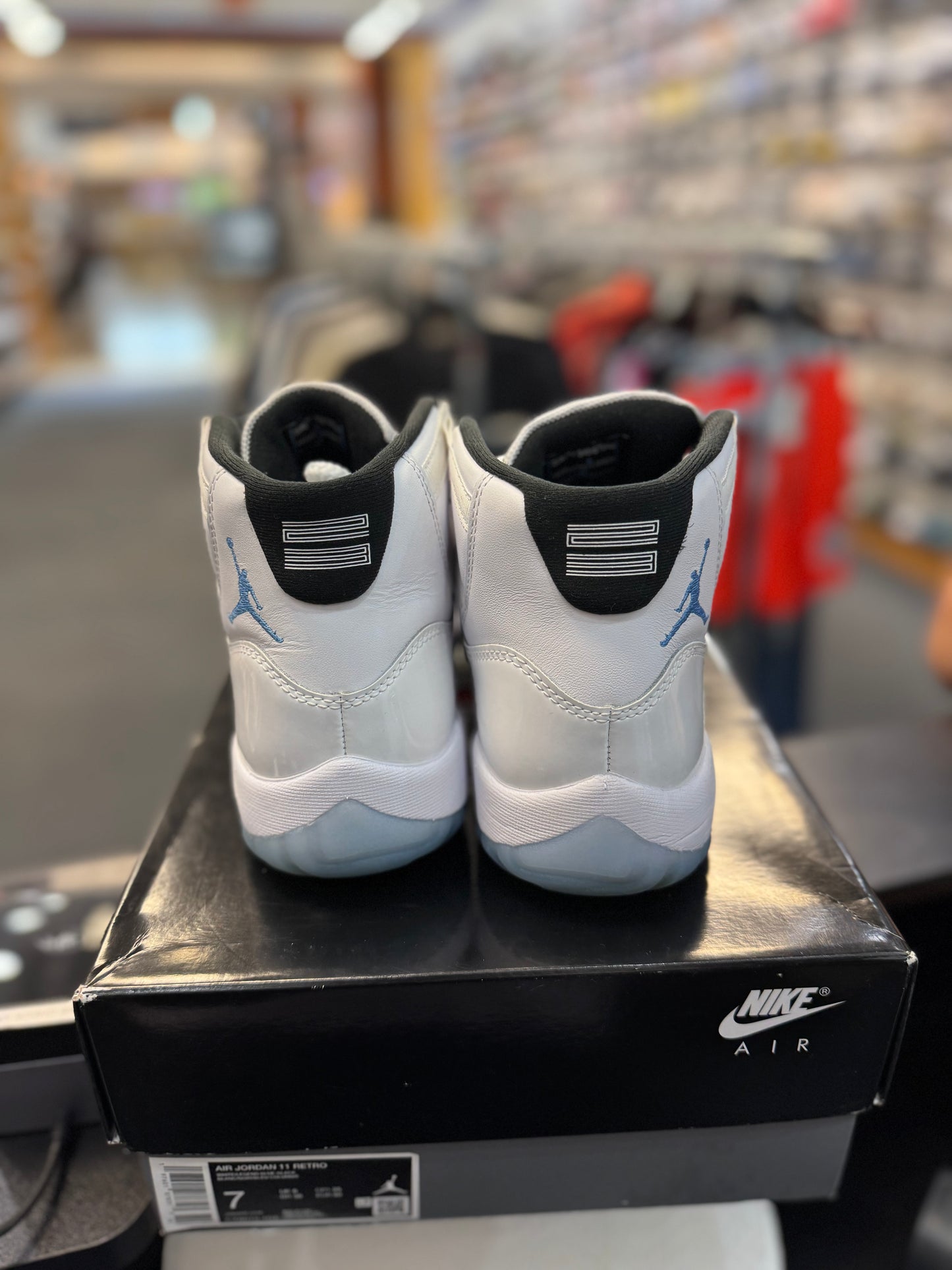 *USED* Jordan 11 Retro Legend Blue (2024)