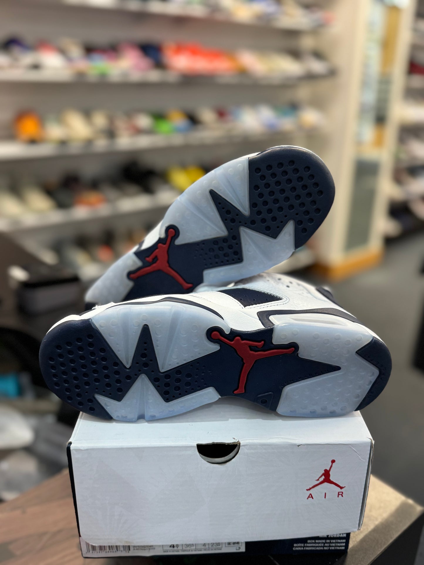 *USED* Jordan 6 Retro Olympic (2024) (GS)