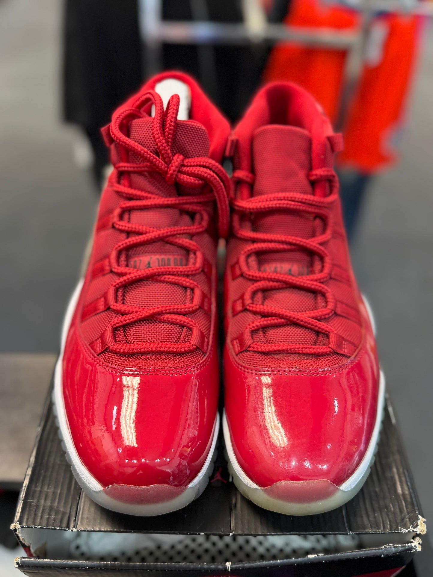 *USED* Jordan 11 Retro Win Like 96