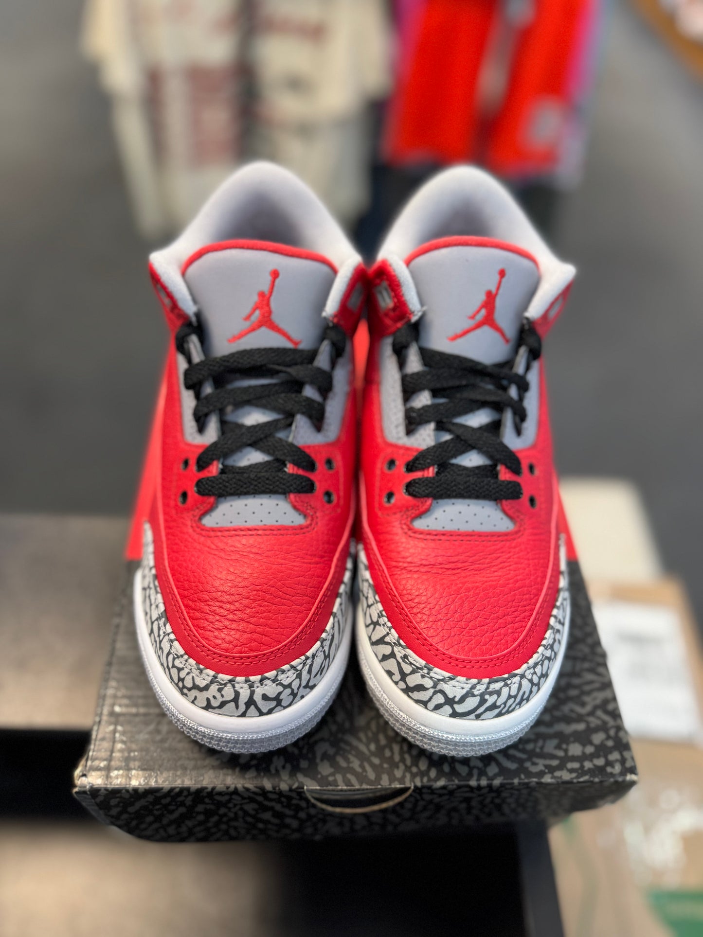 *USED* Jordan 3 Retro SE Fire Red (GS)