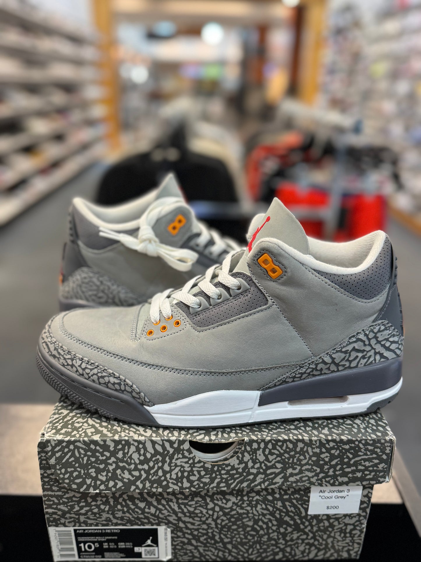 *USED* Jordan 3 Retro Cool Grey (2021)