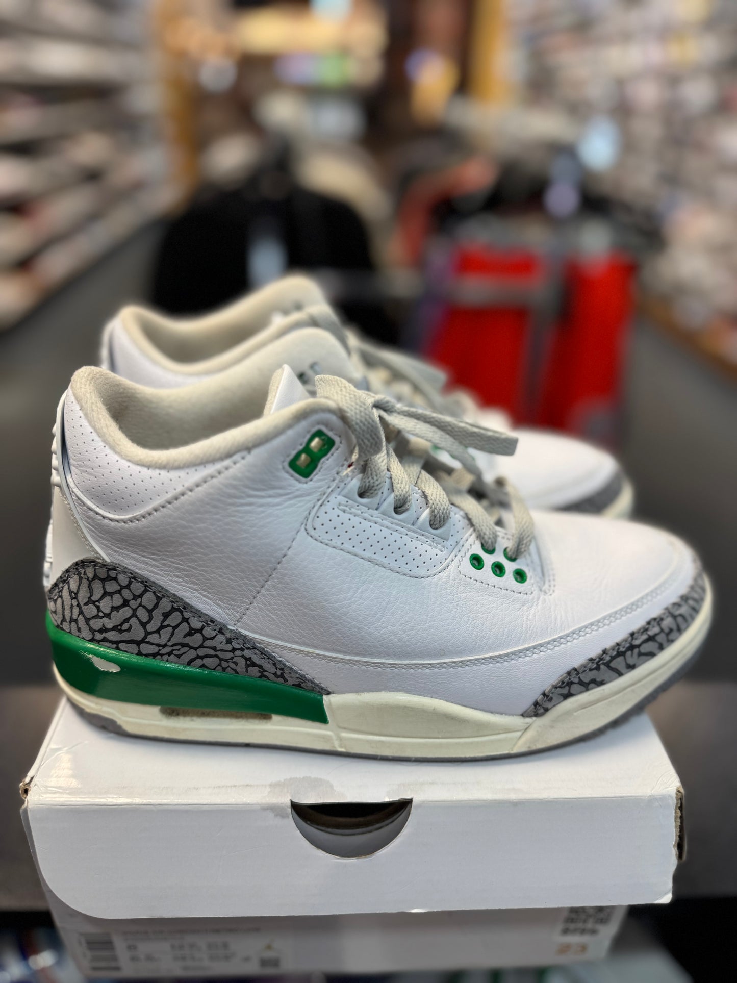 *USED* Jordan 3 Retro Lucky Green