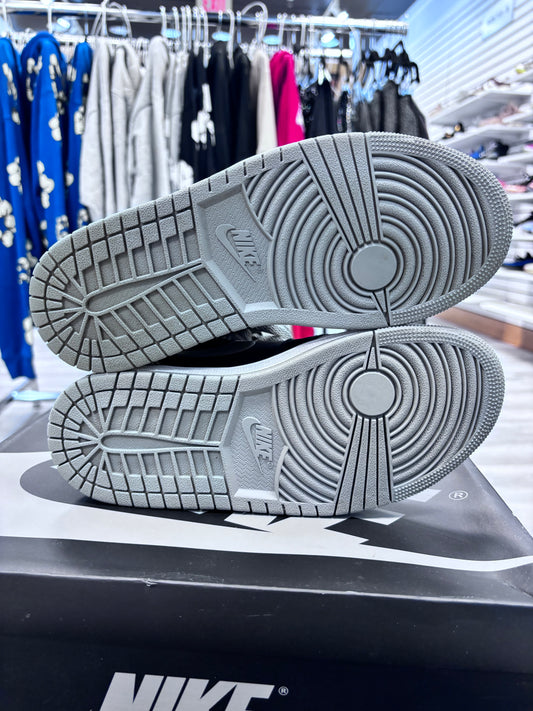 *USED* Jordan 1 Retro High Satin Shadow