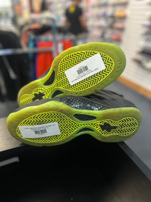 *USED* Nike Air Foamposite One Black Volt