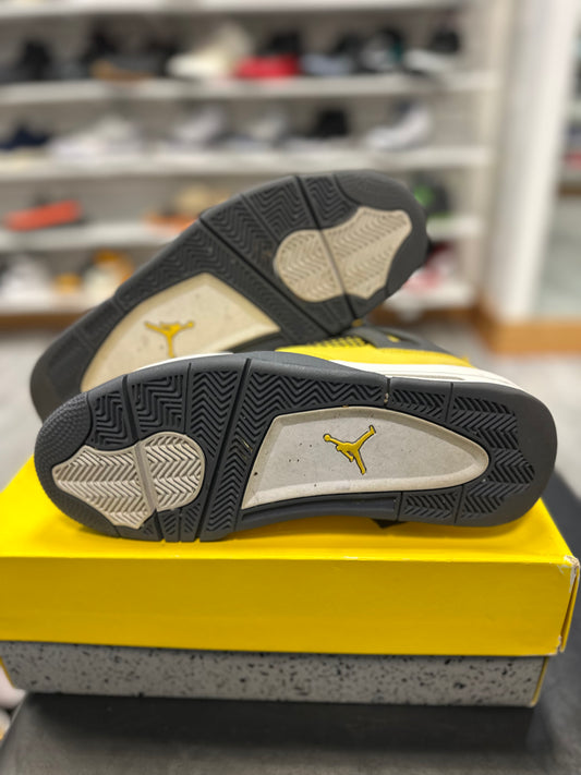 *USED* Jordan 4 Retro Lightning (2021)