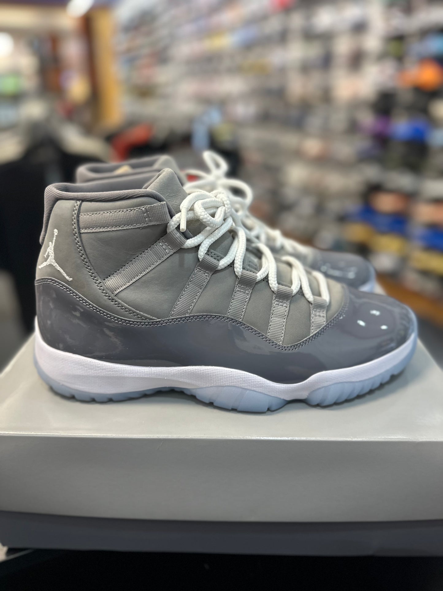 *USED* Jordan 11 Retro Cool Grey (2021)
