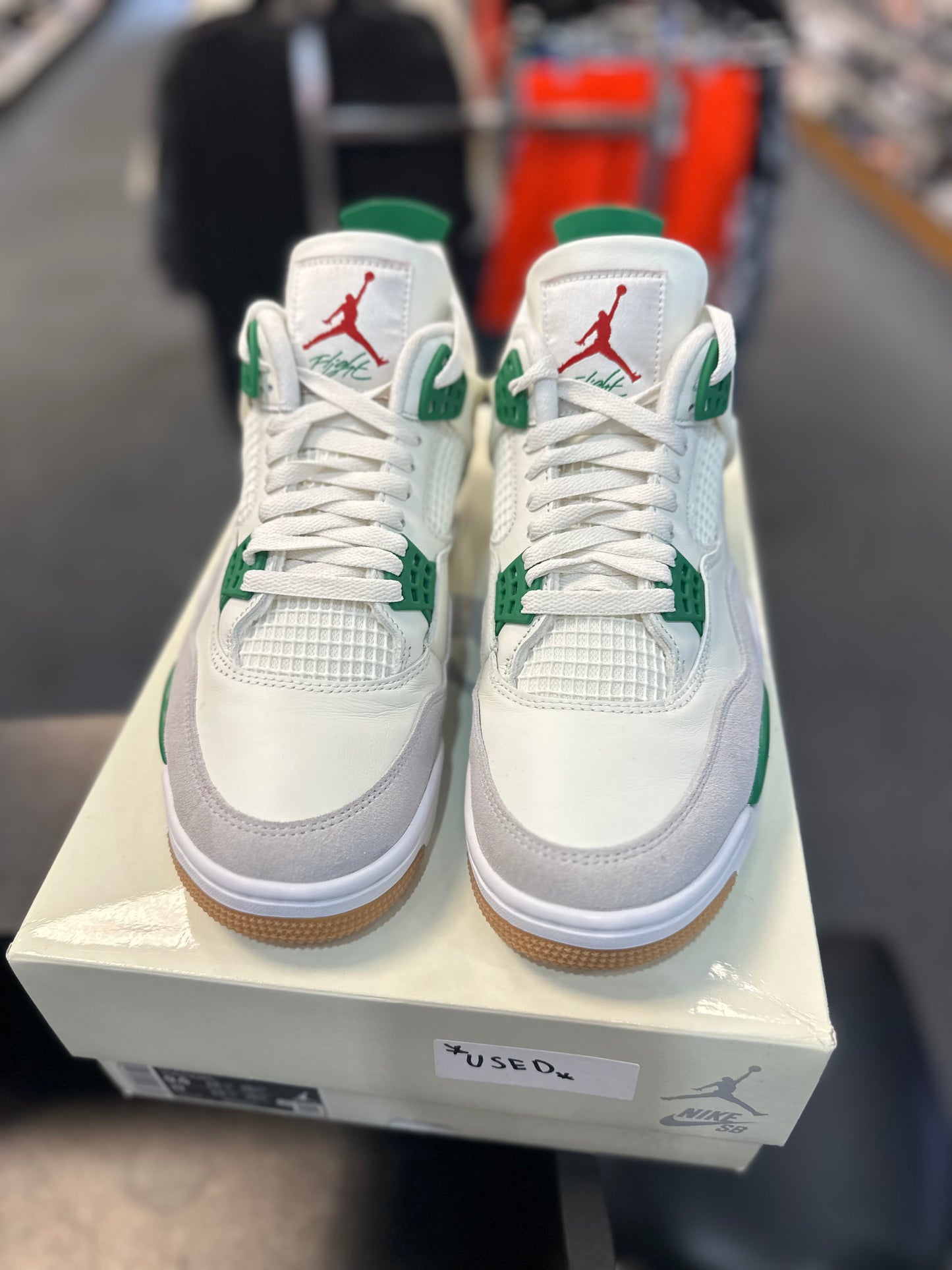 *USED* Jordan 4 Retro SB Pine Green