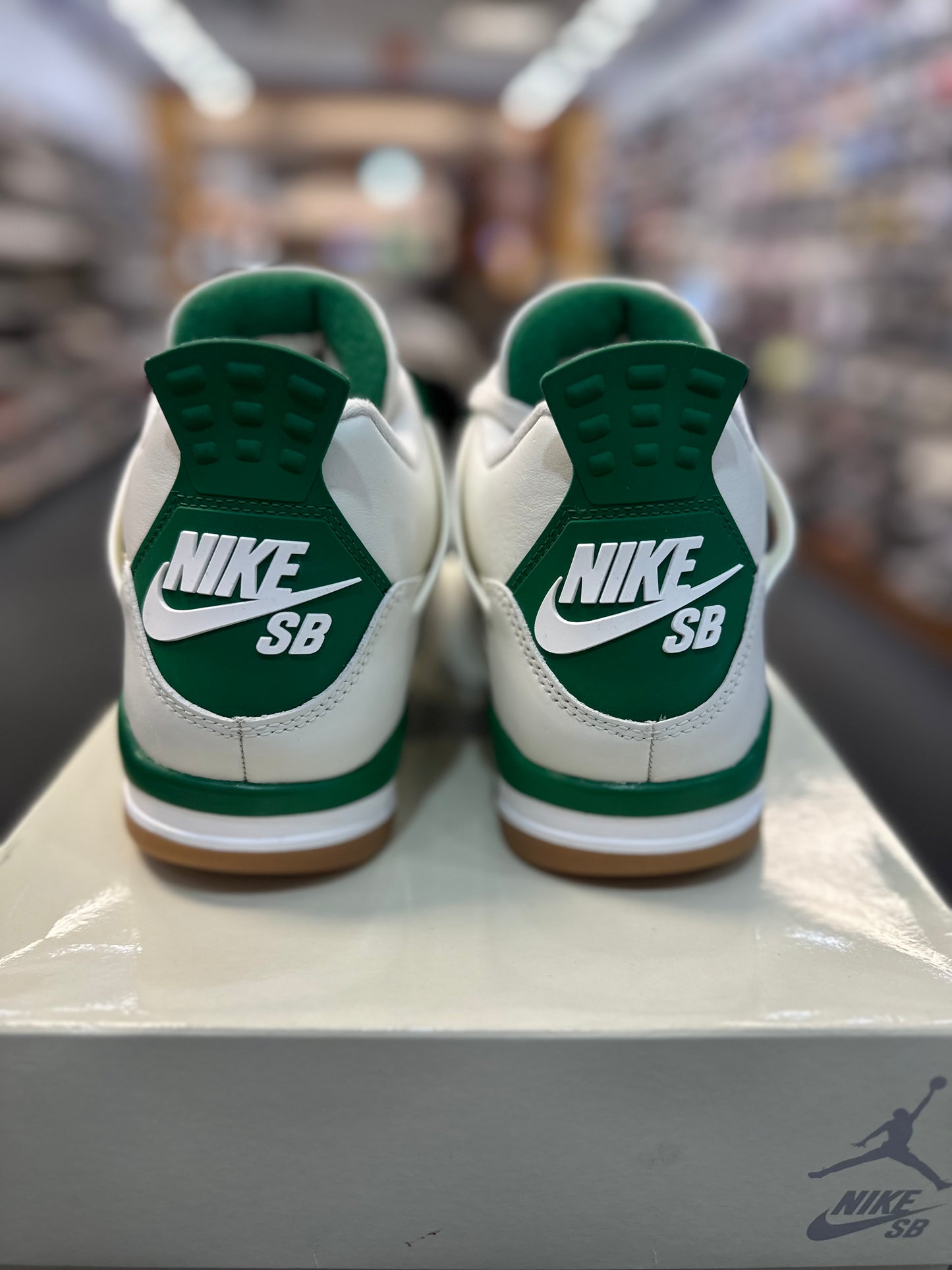 *USED* Jordan 4 Retro SB Pine Green