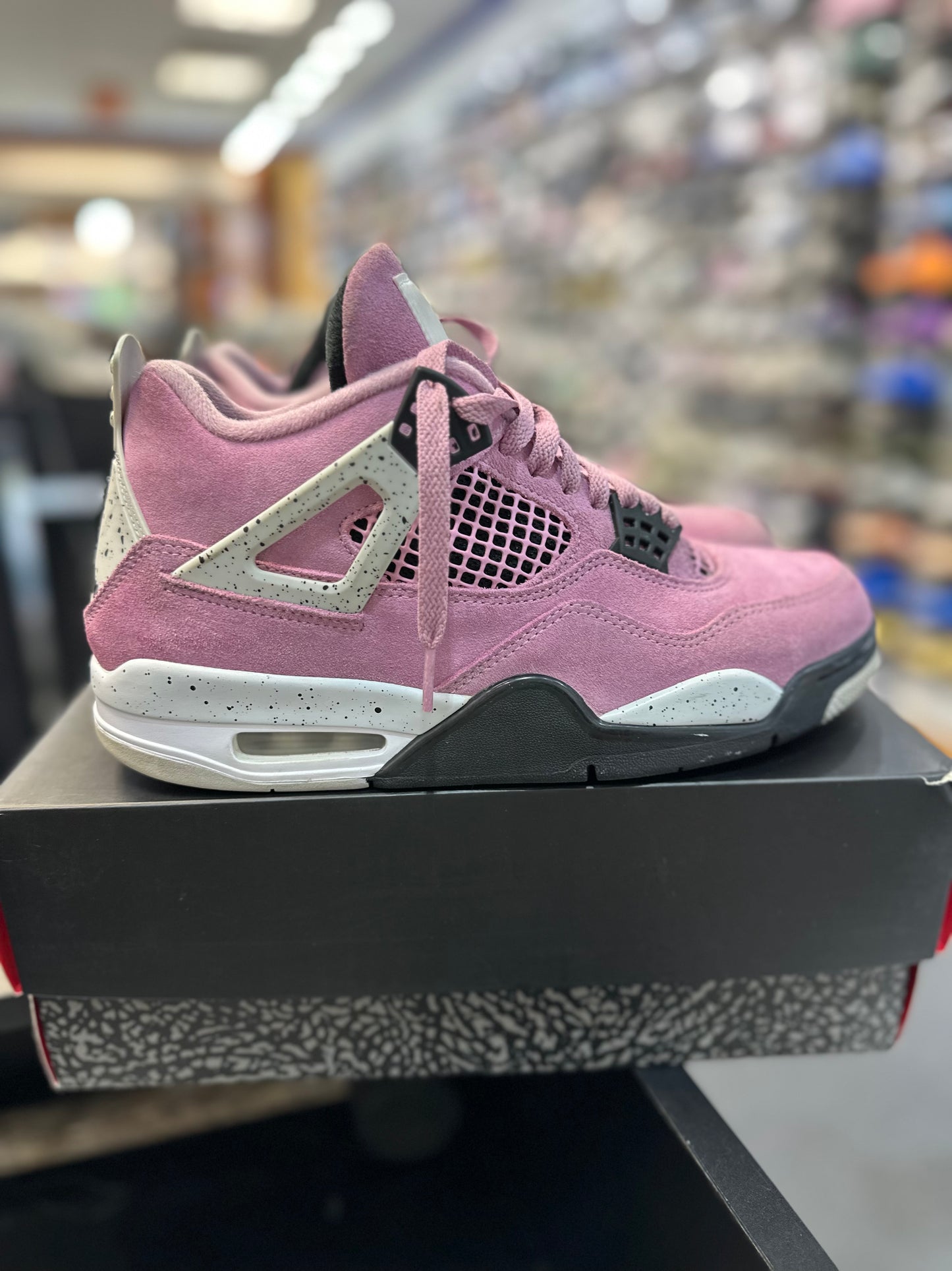 *USED* Jordan 4 Retro Orchid (Women's)