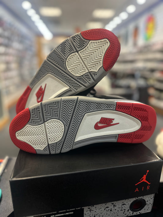 *USED* Jordan 4 Retro Bred (2019)