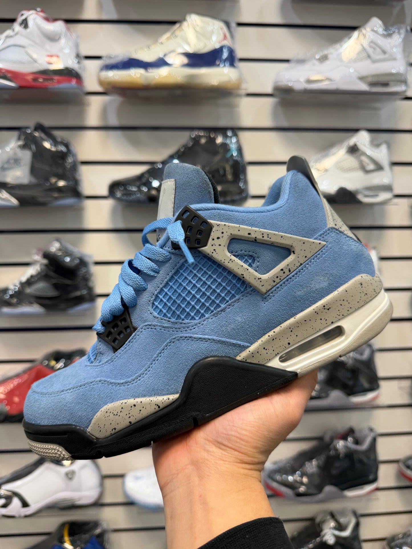*USED* Jordan 4 Retro University Blue