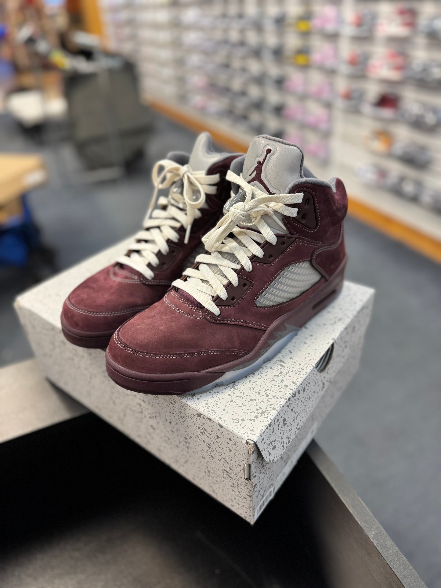 *USED* Jordan 5 Retro Burgundy (2023)