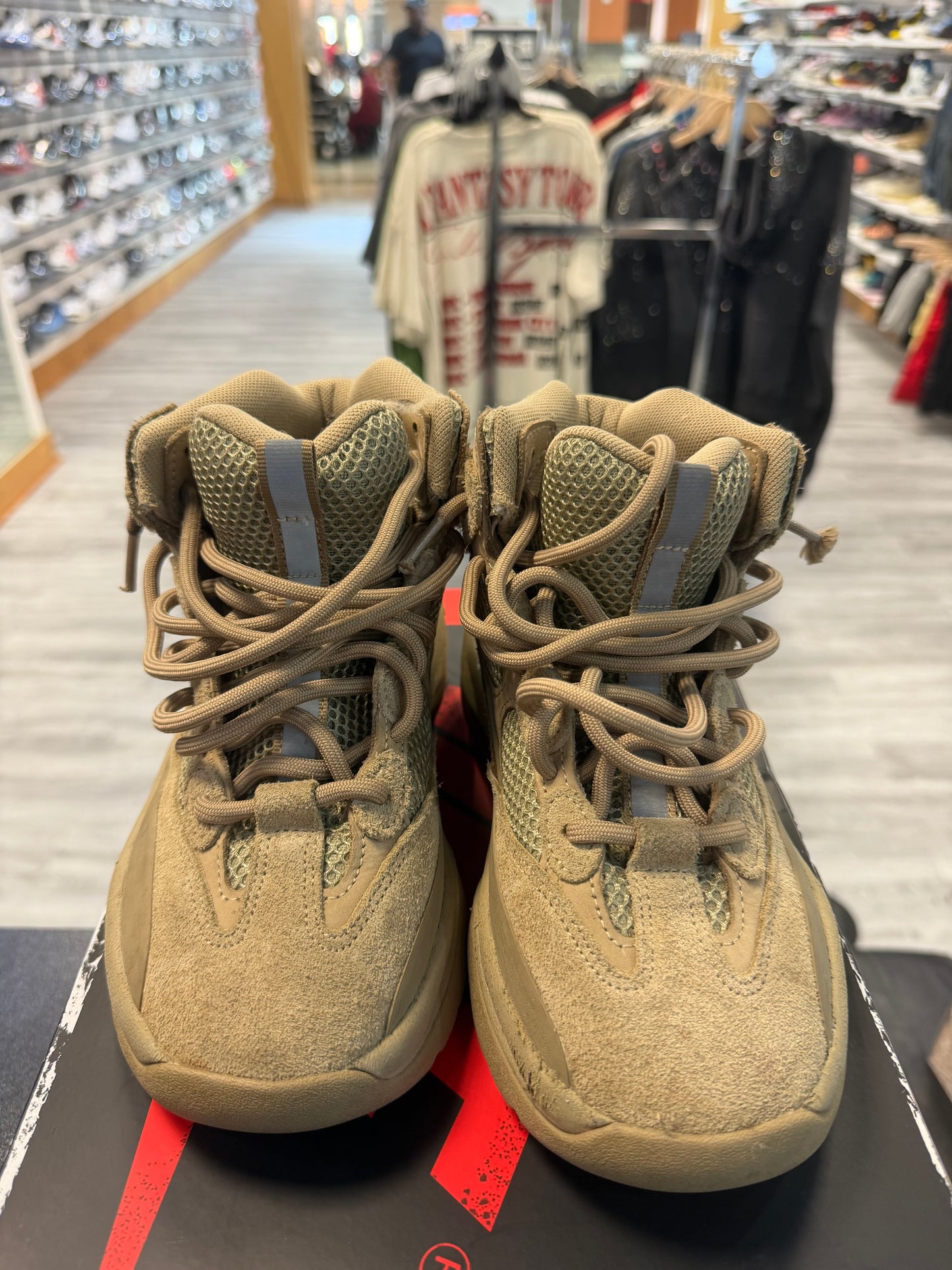 *USED*  Yeezy Boot Desert
