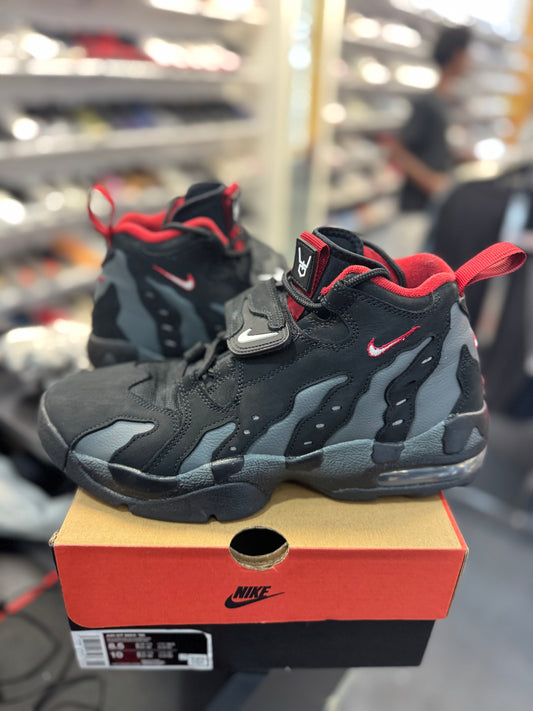 *USED* Nike Air DT’ Max ‘96 Falcons