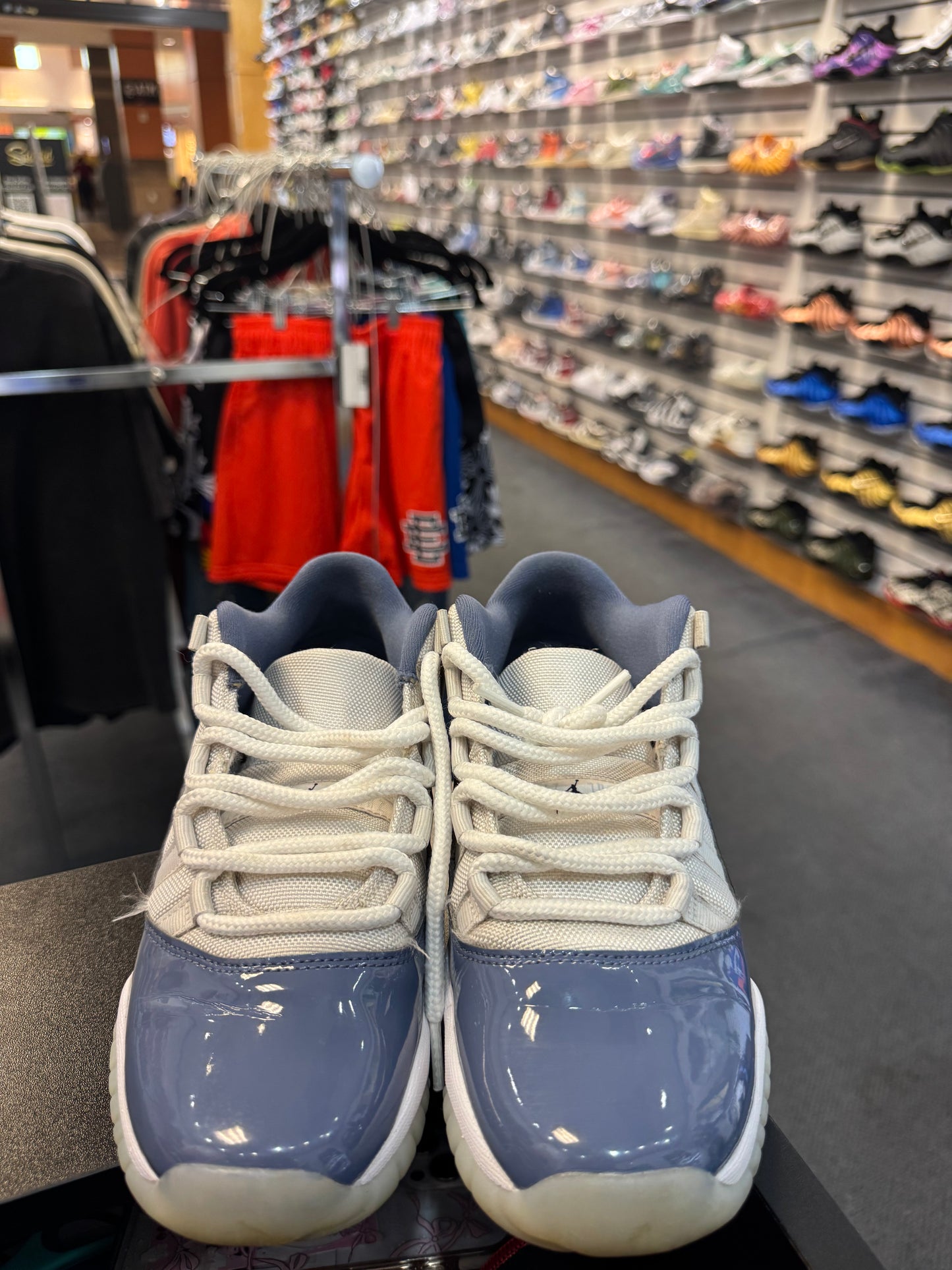 *USED*  Jordan 11 Retro Low Diffused Blue (GS)