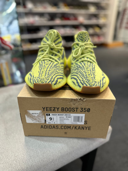 *USED* adidas Yeezy 350 V2 Semi Frozen Yellow
