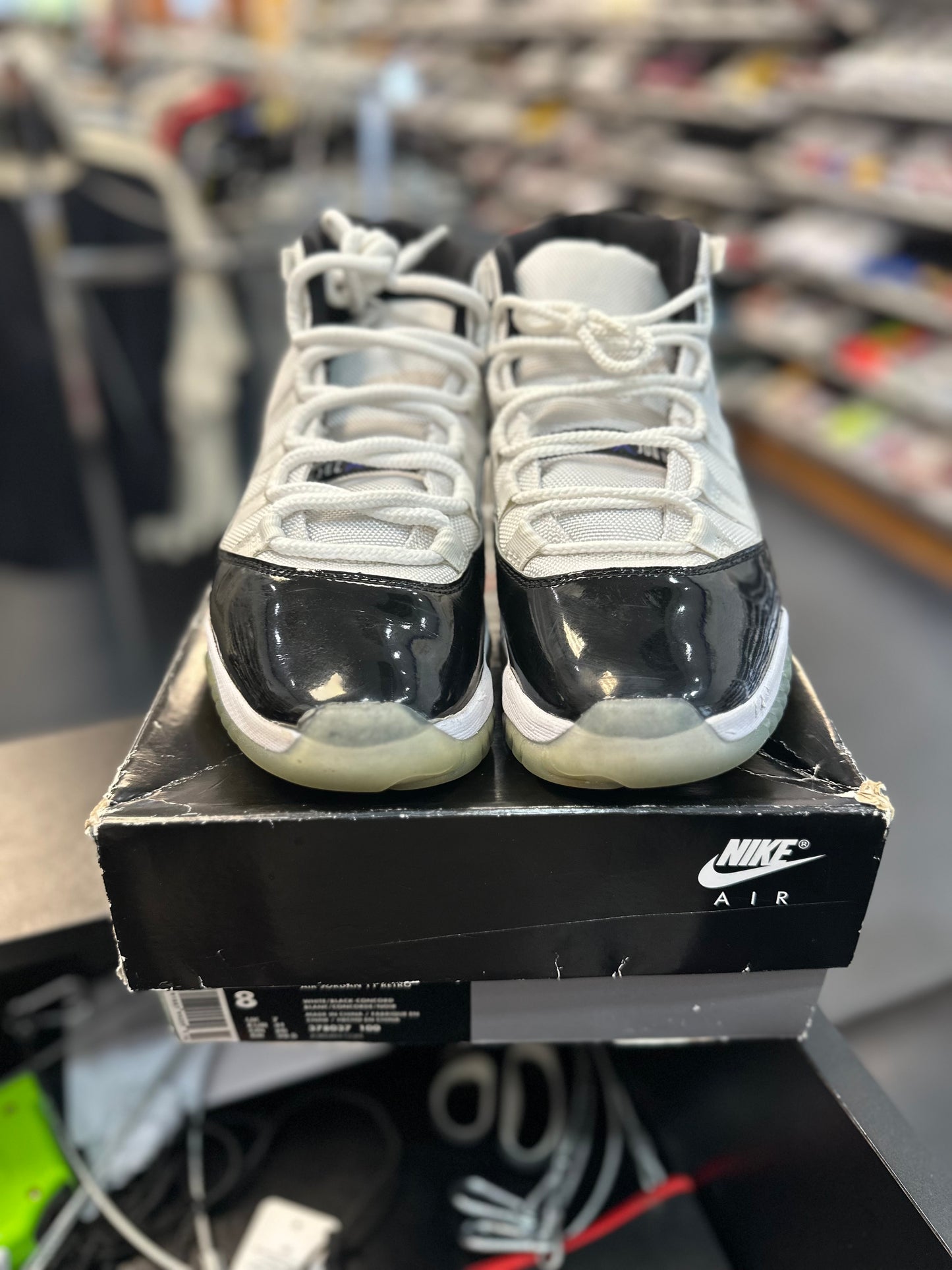 *USED* Jordan 11 Retro Concord