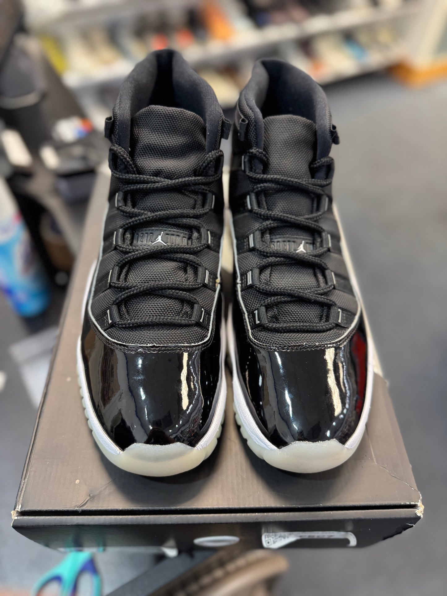 *USED* Jordan 11 Retro Jubilee 25th Anniversary