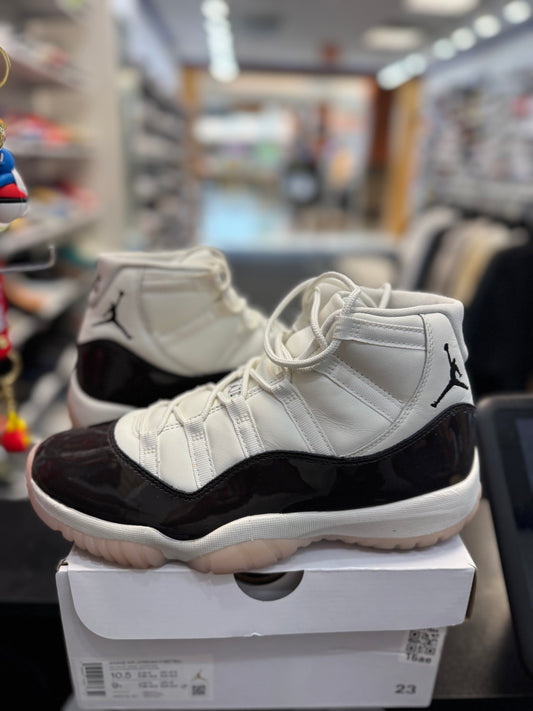 *USED* Jordan 11 Retro Neapolitan