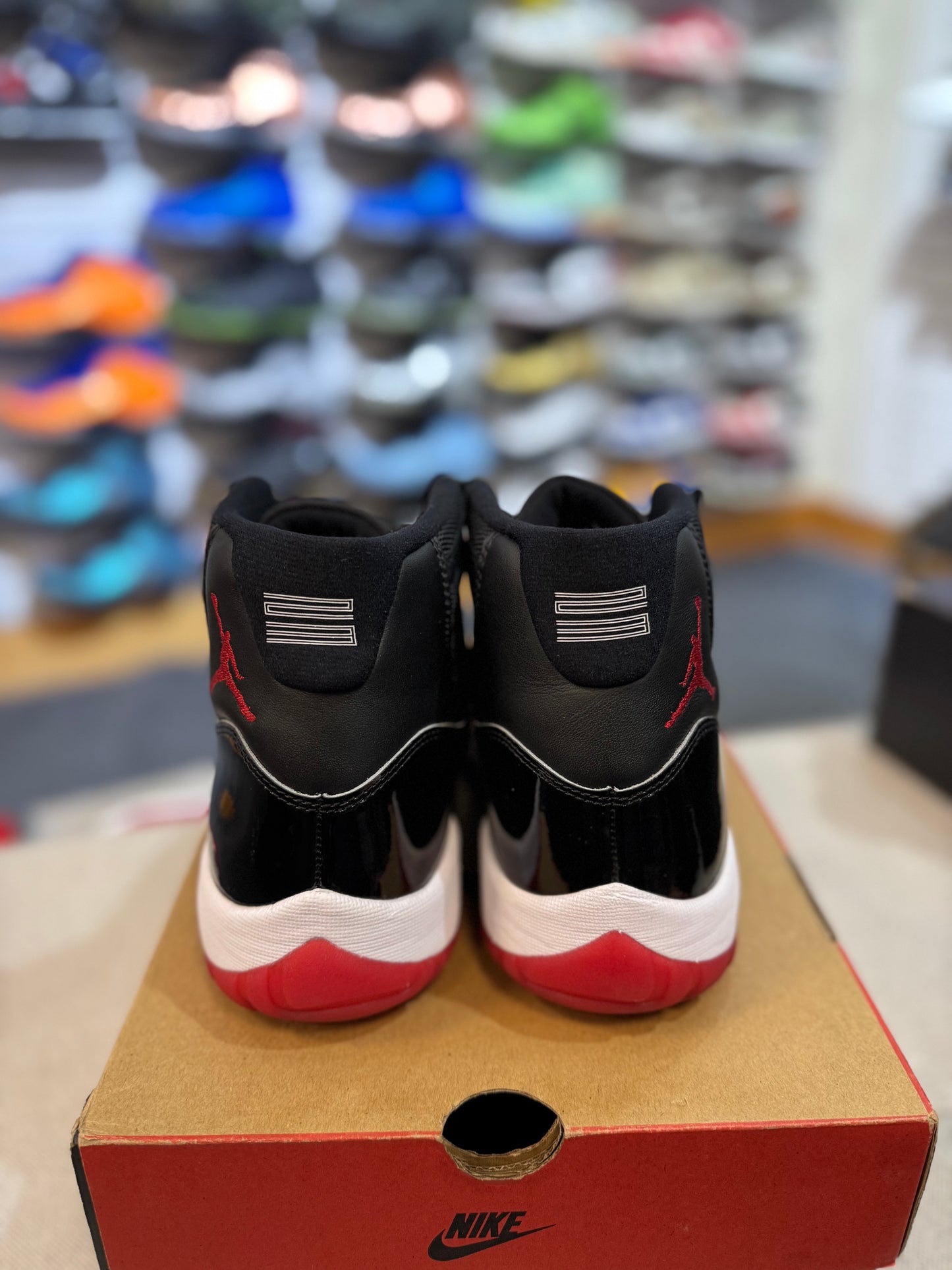 *USED* Jordan 11 Retro Playoffs Bred (2019)