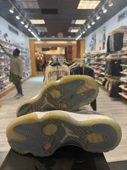 *USED* Jordan 11 Retro Low Cool Grey