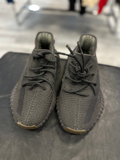 *USED* adidas Yeezy Boost 350 V2 Cinder