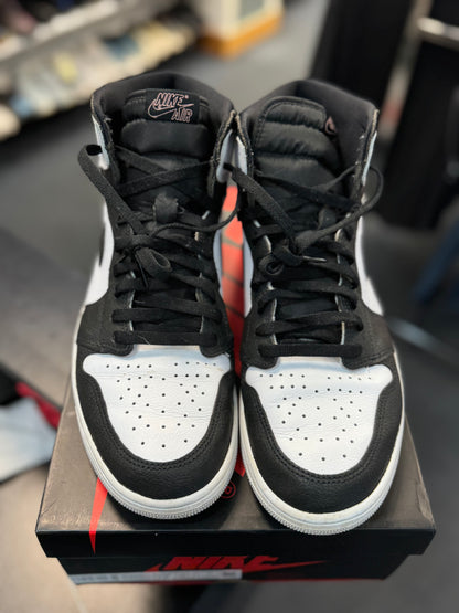 *USED* Jordan 1 Retro High OG Bleached Coral