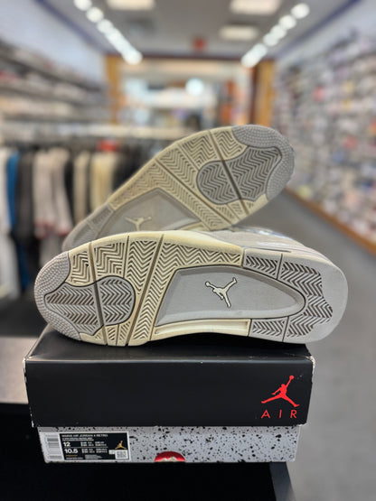 *USED* Jordan 4 Retro Frozen Moments