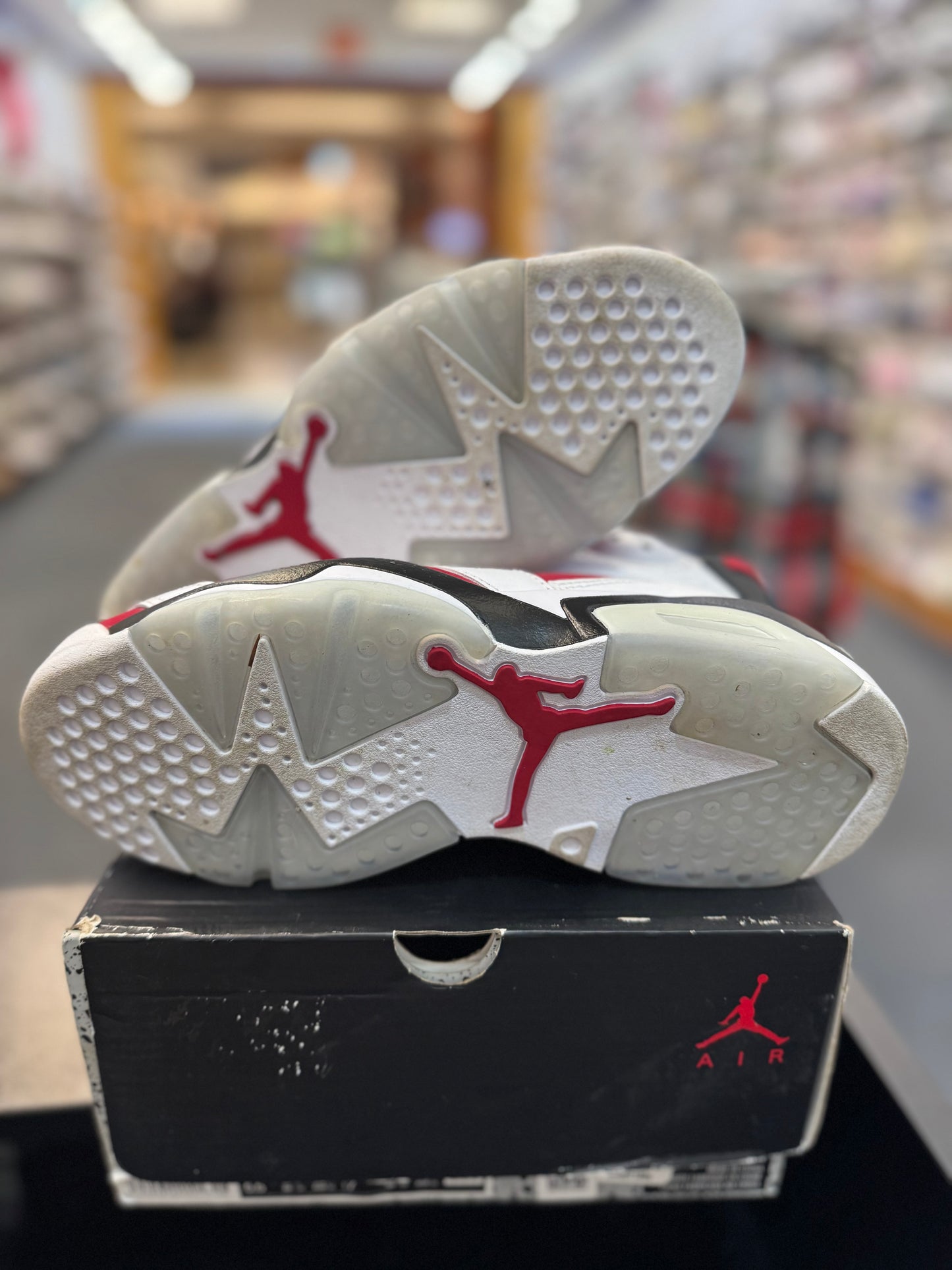 *USED* Jordan 6 Retro Carmine (2021)