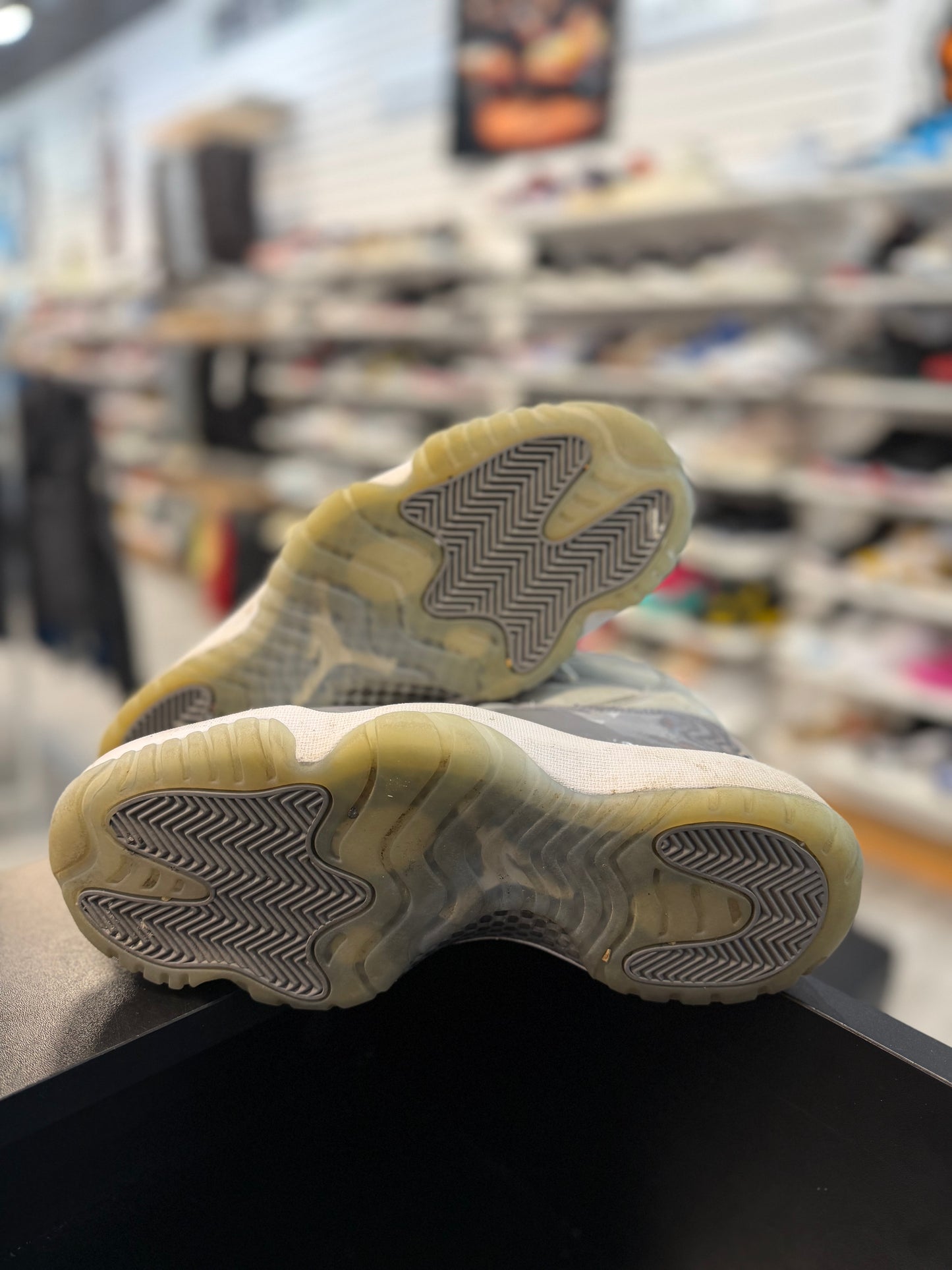 *USED* Jordan 11 Retro Cool Grey (2021)