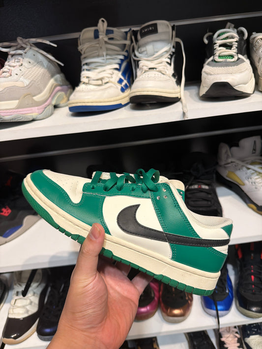 *USED* Nike Dunk Low SE Lottery Pack Malachite Green