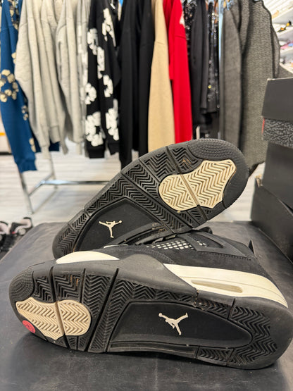 *USED* Jordan 4 Retro White Thunder