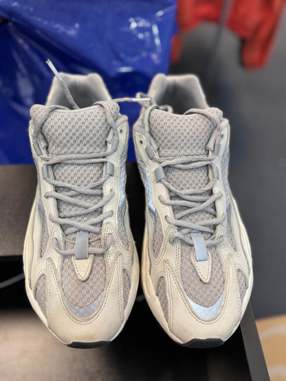 *USED* adidas Yeezy Boost 700 V2 Static