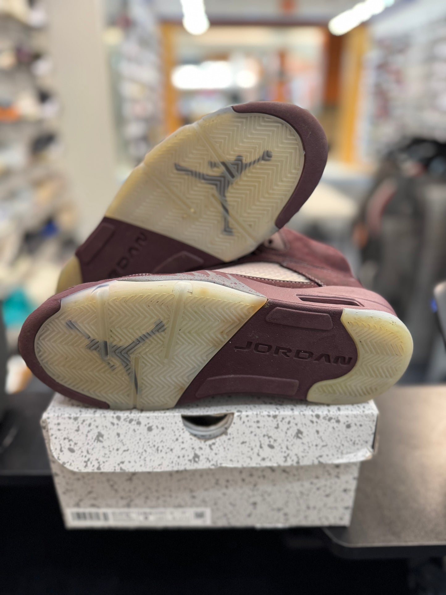 *USED* Jordan 5 Retro Burgundy (2023)