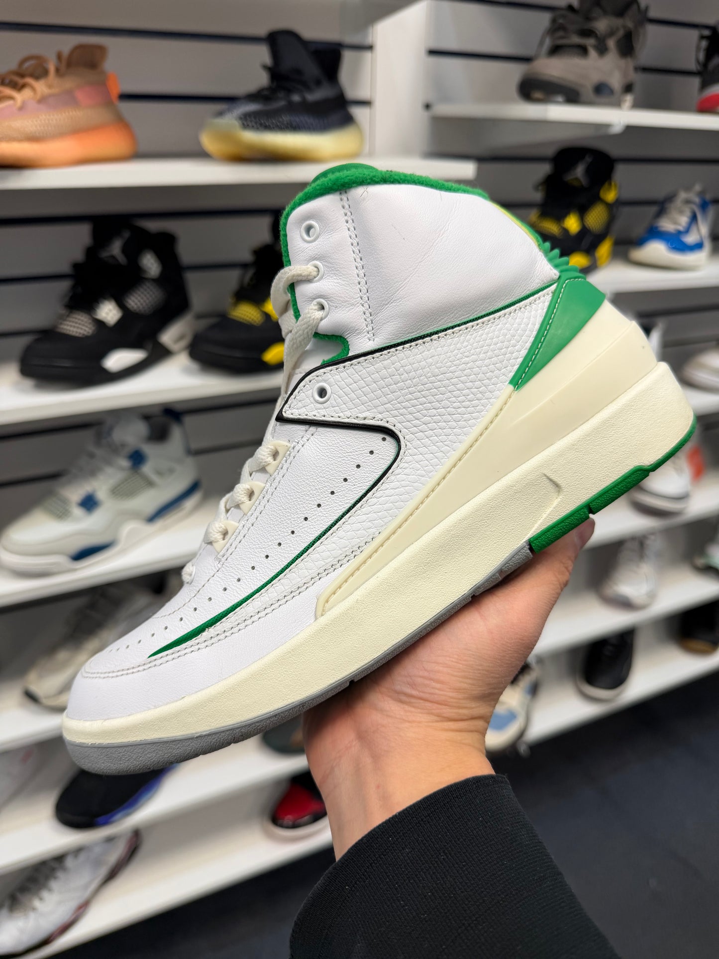 *USED* Jordan 2 Retro Lucky Green