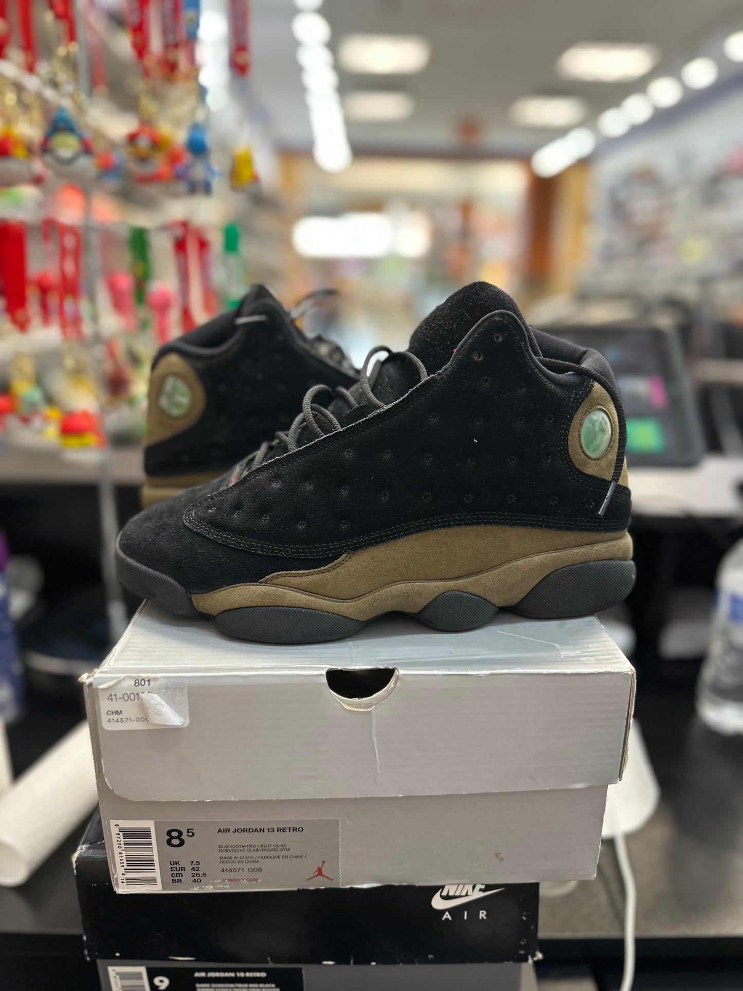 *USED* Jordan 13 Retro Olive