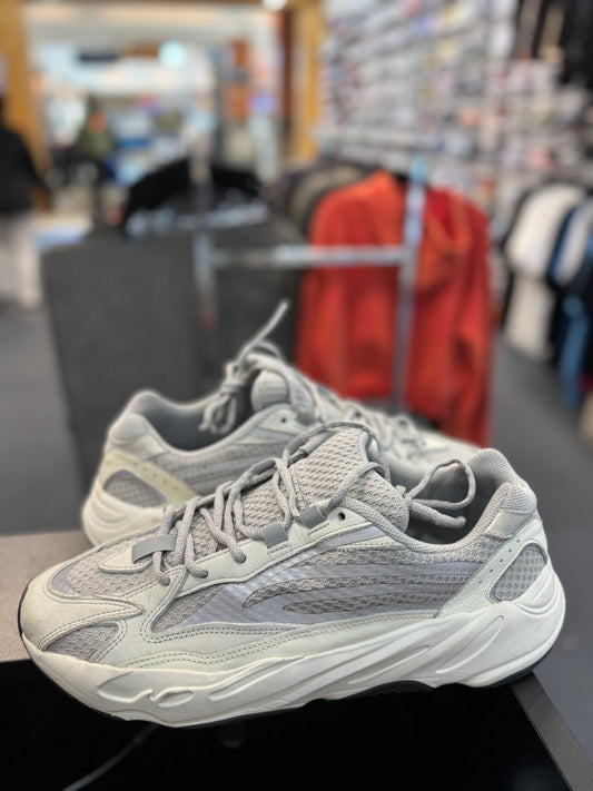 *USED* adidas Yeezy Boost 700 V2 Static