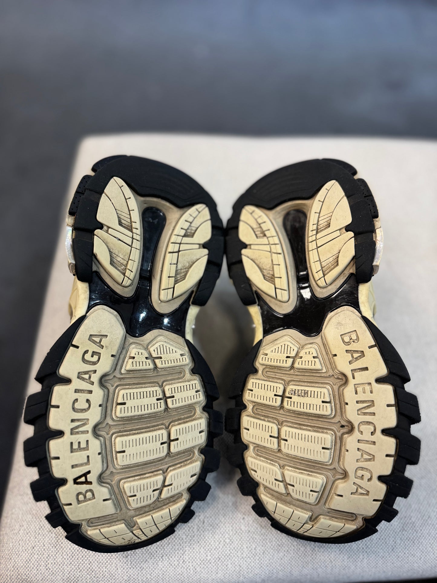*USED* Balenci Track 2 Beige/Black
