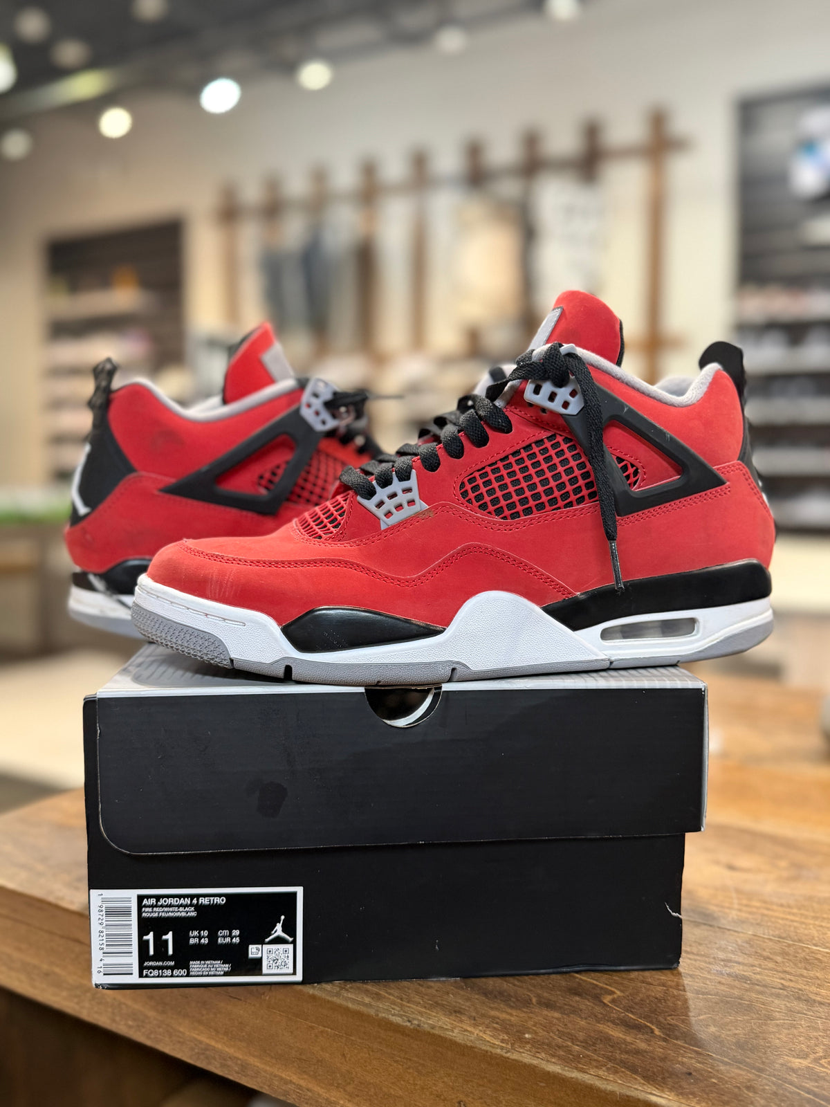 *USED* Jordan 4 Retro Toro Bravo