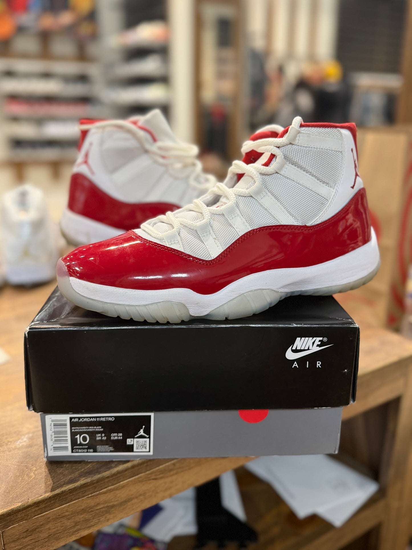 *USED* Jordan 11 Retro Cherry