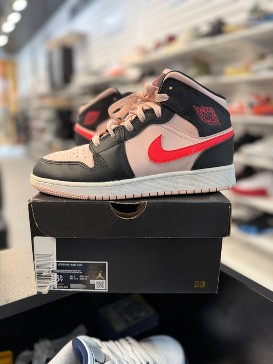 *USED* Jordan 1 Mid Atmosphere