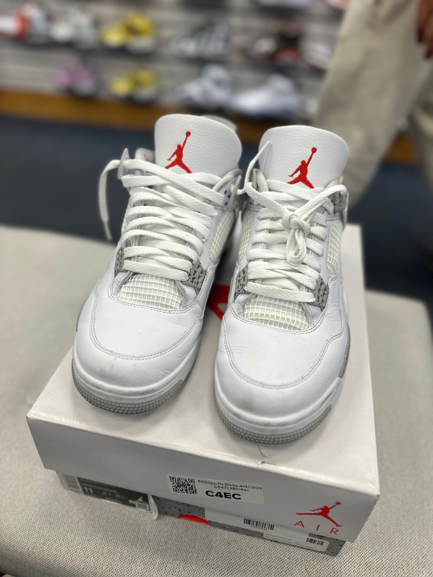 *USED* Jordan 4 Retro White Oreo (2021)